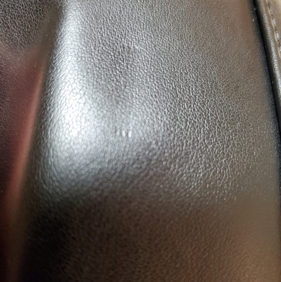 YSL Parfums Grooming Bag - Picture 14 of 15